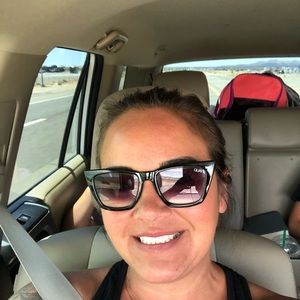 Meet your Posher, Kara